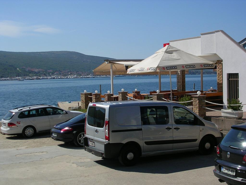 Apartment Perkovic Jadranka Kornić Exterior foto